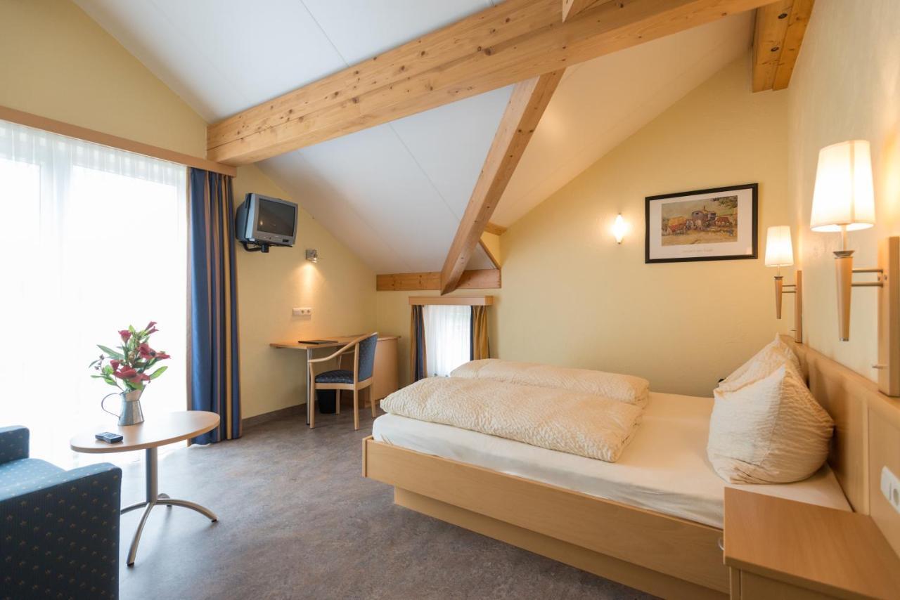 Hotel Burg Hof Esterno foto