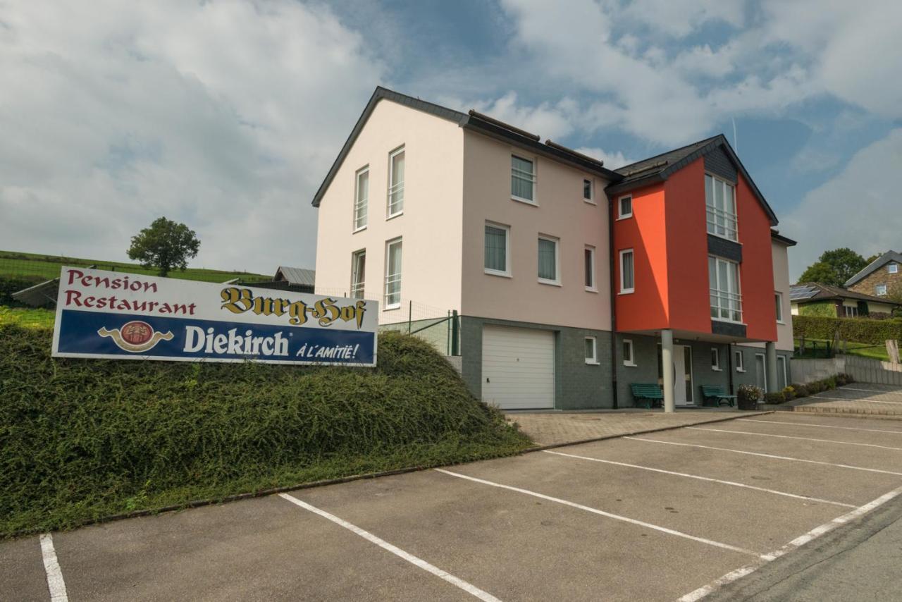 Hotel Burg Hof Esterno foto