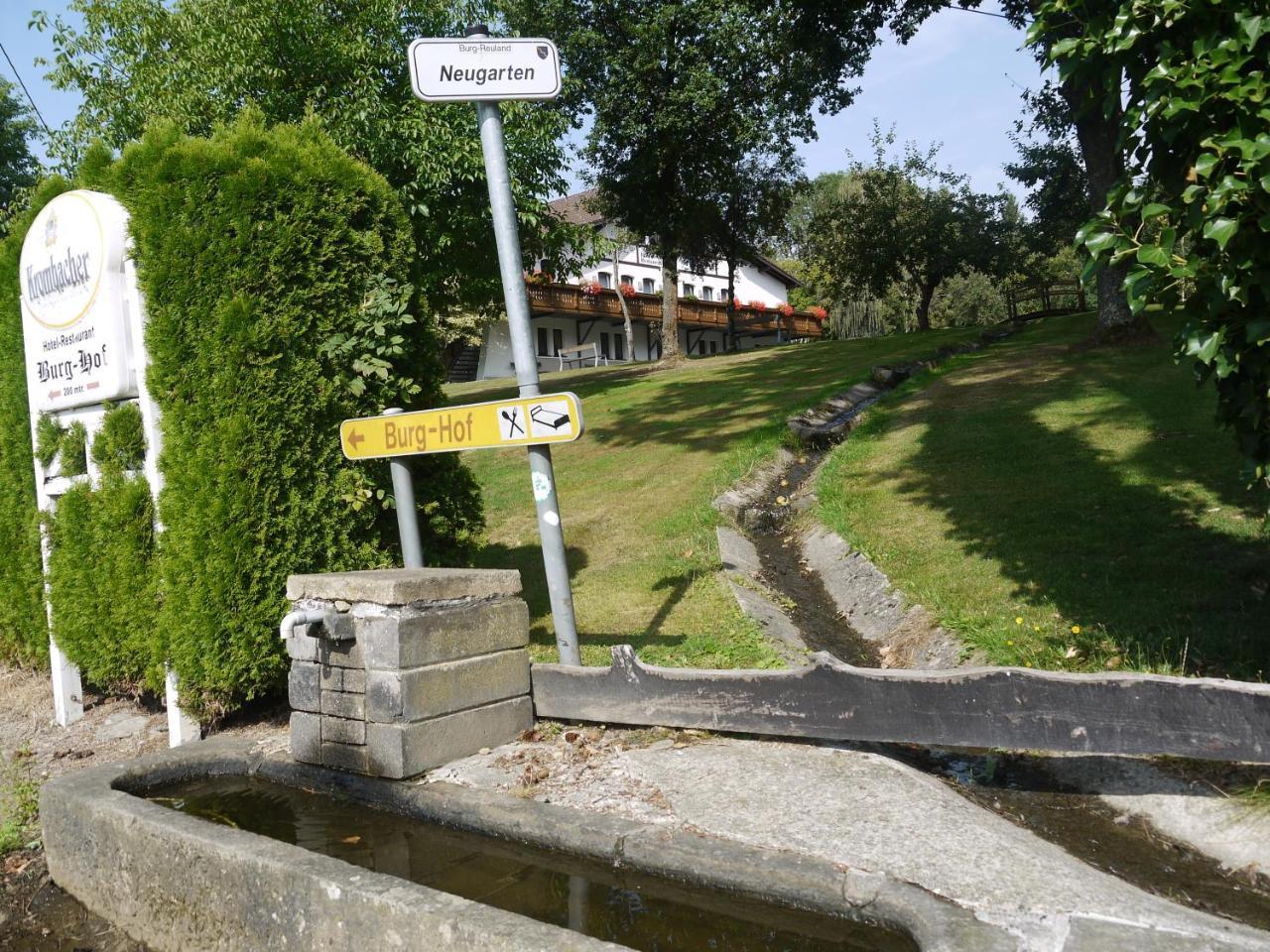 Hotel Burg Hof Esterno foto